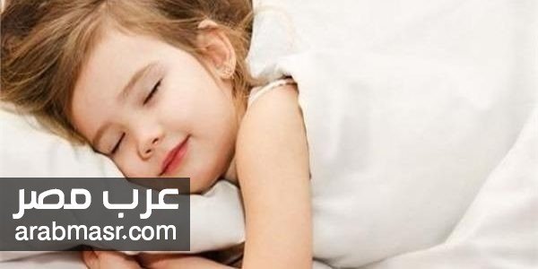 طفلك ينام في الفصل طفلك ينام في الفصل تعرفي علي الأسباب والحلول للحفاظ علي صحة طفلك